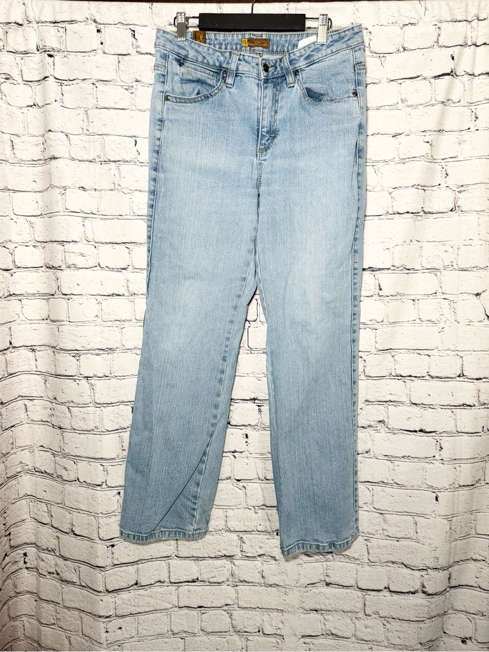 Aura jeans. Size 8R